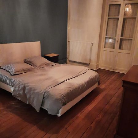 Appartement Jean Paul Sarthe Chalon-sur-Saône Exterior foto